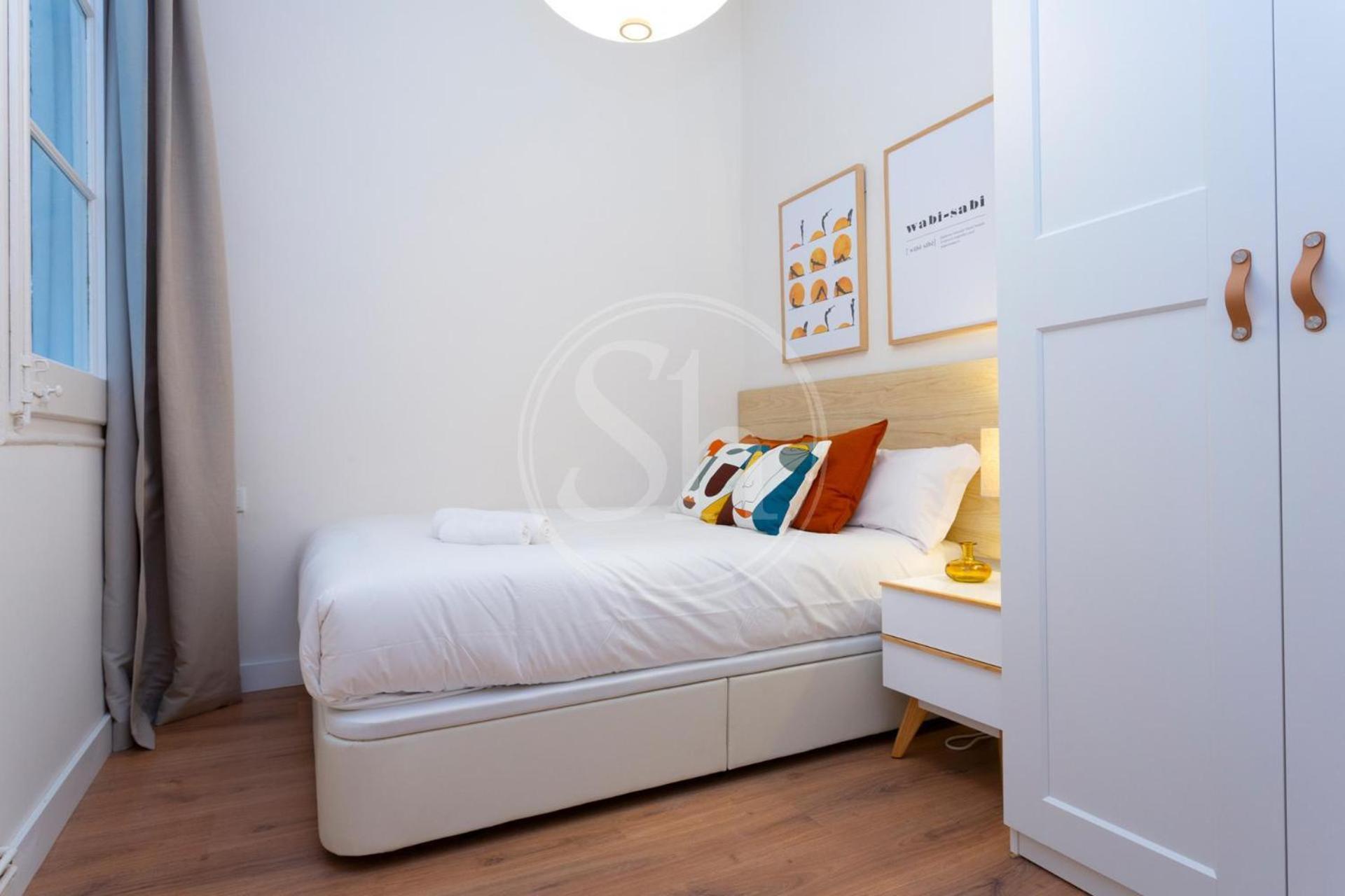 Comodo Piso En Eixample Apartament Barcelona